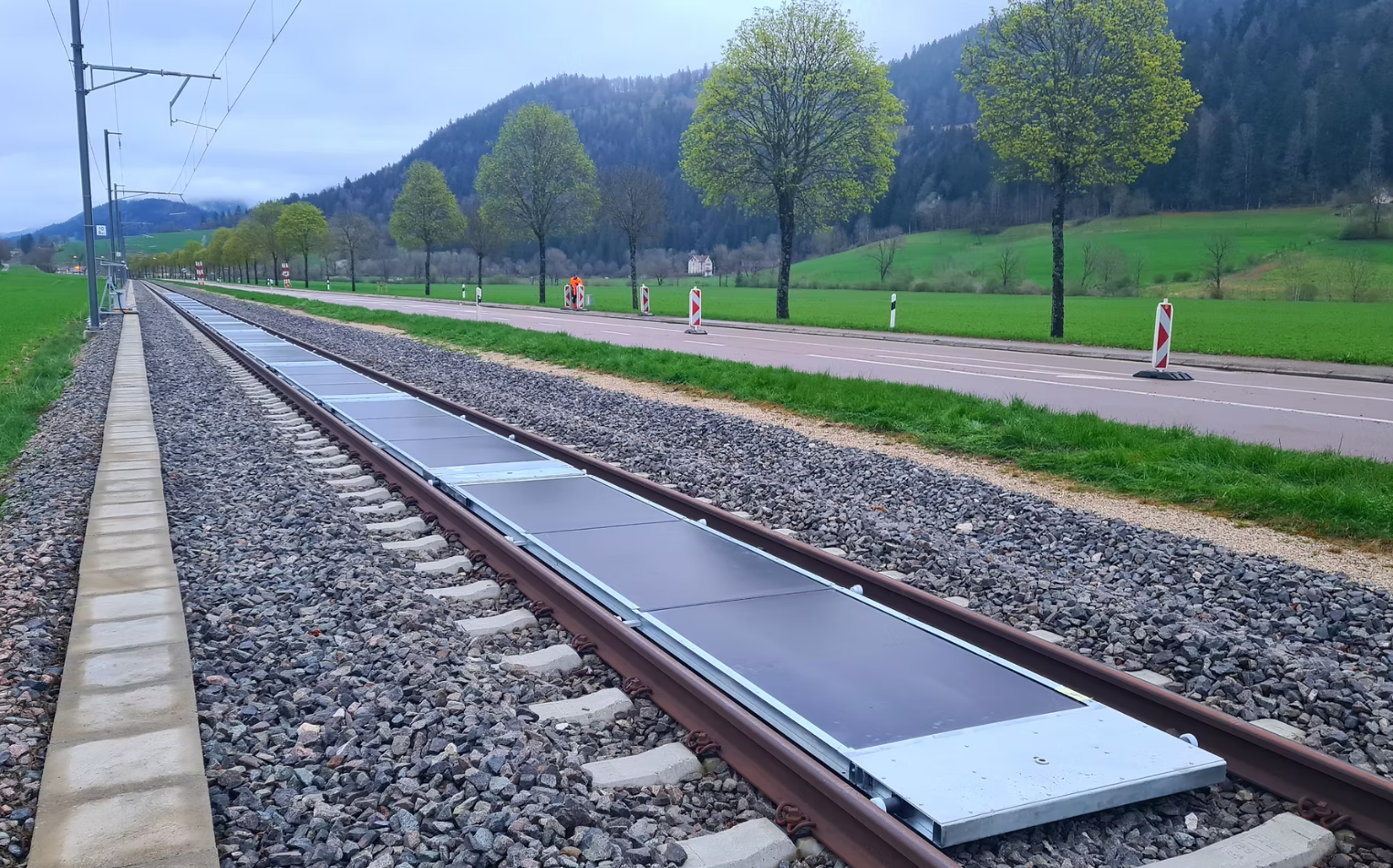 panneaux photovoltaïques rails