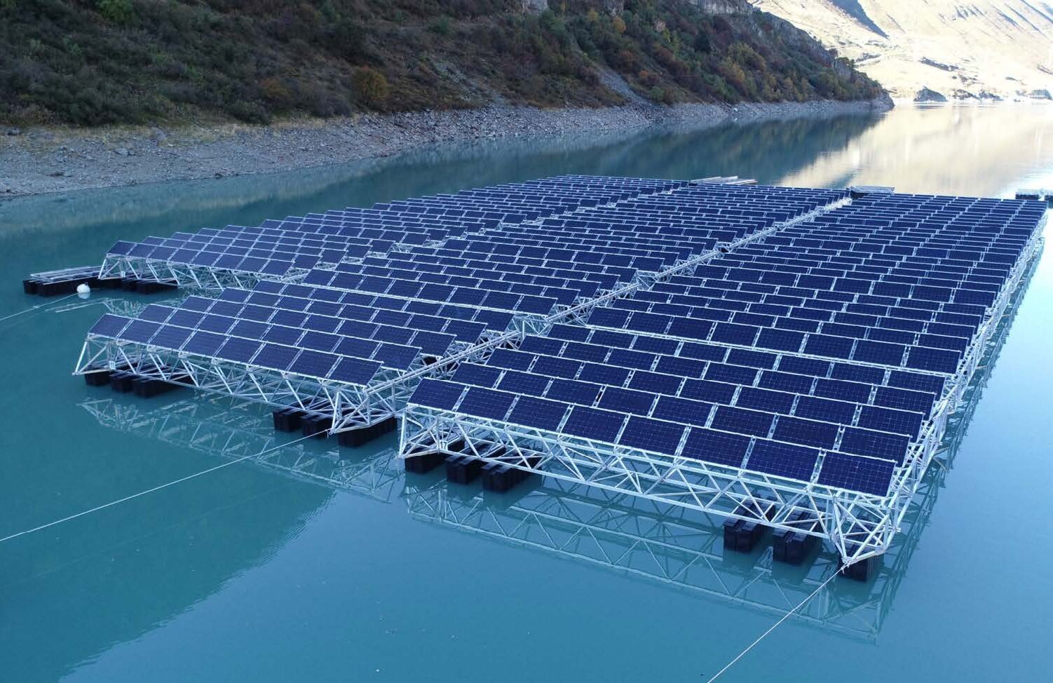 Centrale solaire flottant barrage Oued Rmel